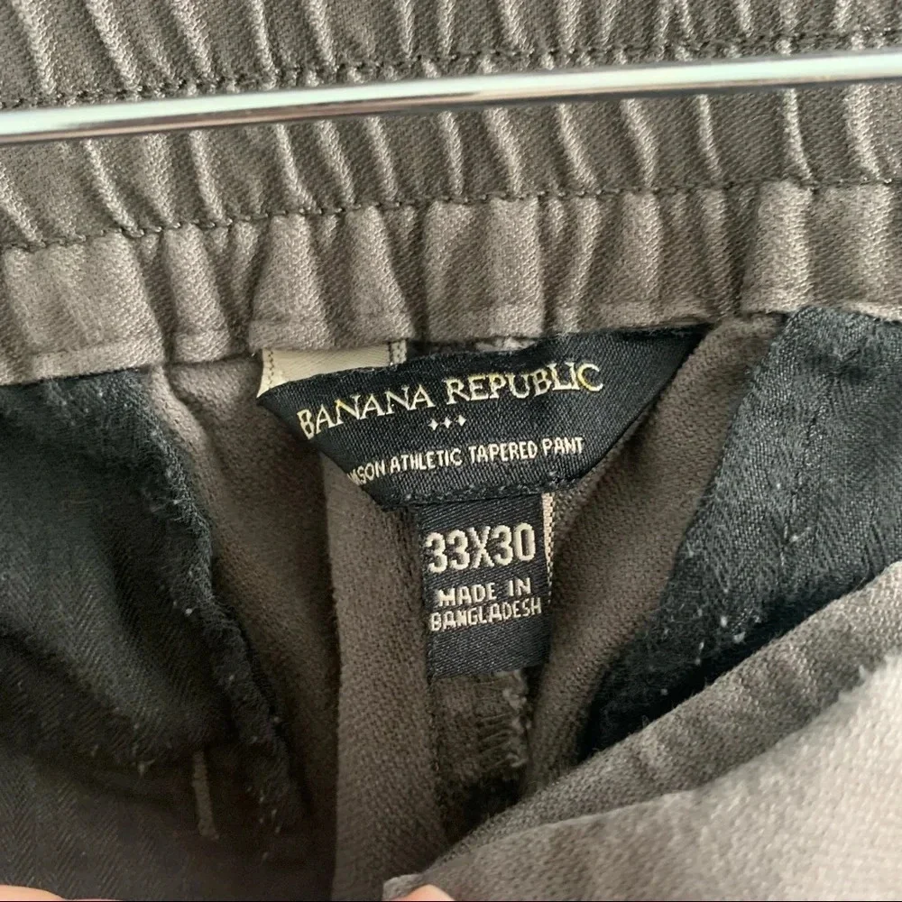 Banana republic mens grey pants size 33x30